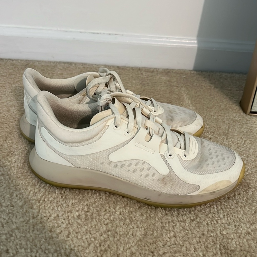 Lululemon sneakers size 7.5 white